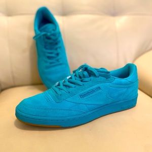 Mens 13 Reebok. Vintage Suede Turquoise